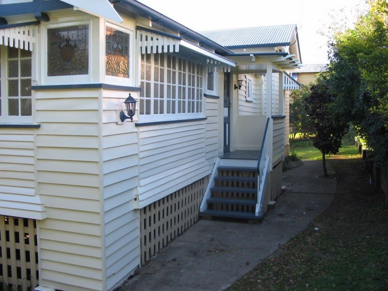 11 Vallely Street, Annerley QLD 4103