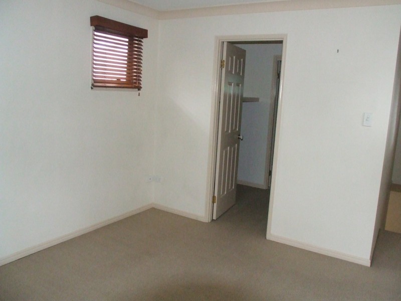 47 Bledisloe Street, Fairfield QLD 4103