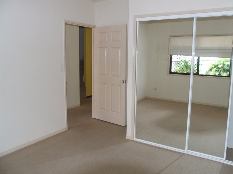 47 Bledisloe Street, Fairfield QLD 4103