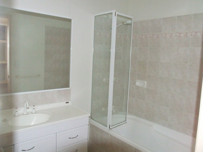 47 Bledisloe Street, Fairfield QLD 4103