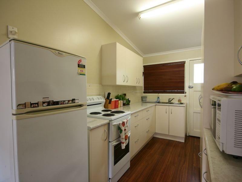 1/11 Crichton Street, Yeerongpilly QLD 4105