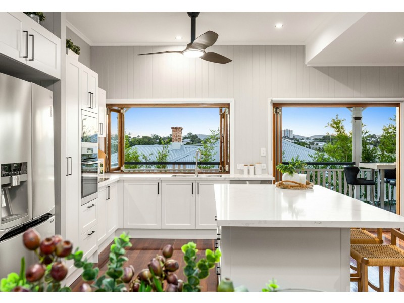 31 Redfern Street, Woolloongabba QLD 4102