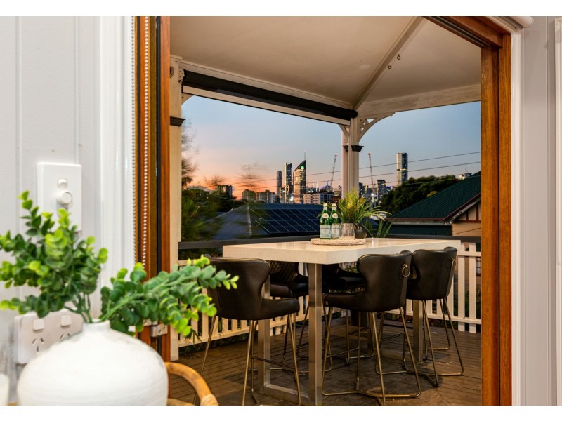 31 Redfern Street, Woolloongabba QLD 4102