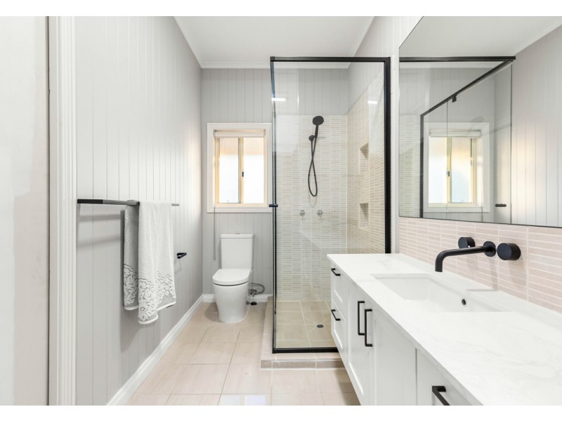 31 Redfern Street, Woolloongabba QLD 4102