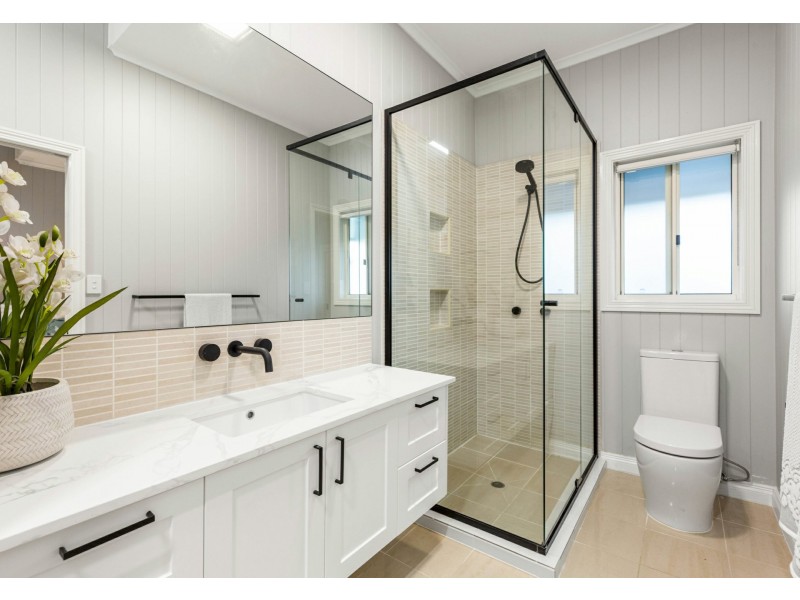 31 Redfern Street, Woolloongabba QLD 4102