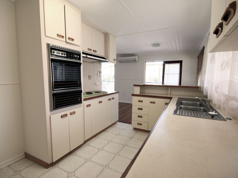 34 Currey Avenue, Moorooka QLD 4105