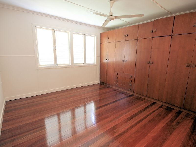 34 Currey Avenue, Moorooka QLD 4105