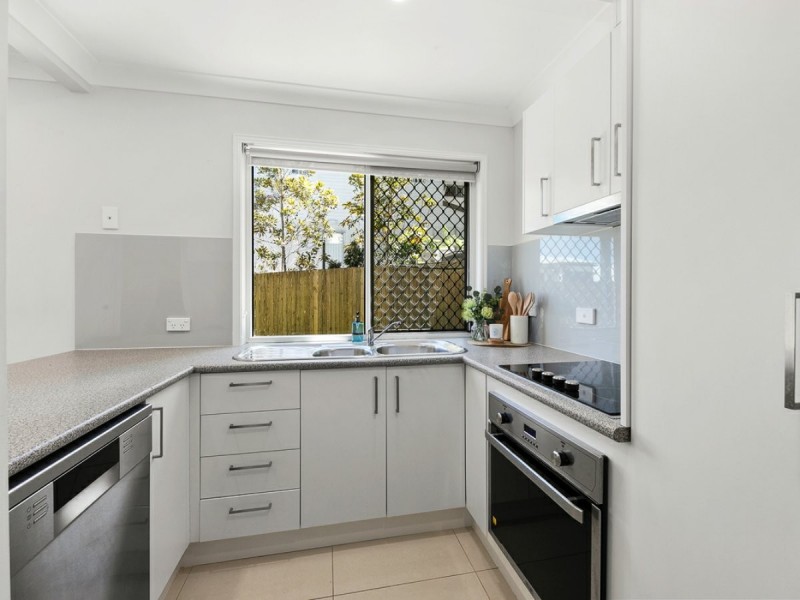 1 & 2/25A Horatio Street, Annerley QLD 4103