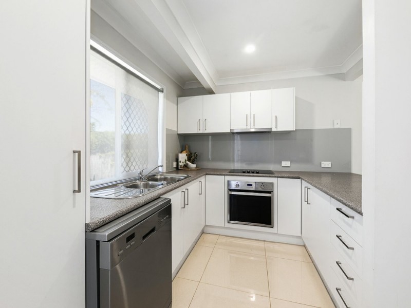 1 & 2/25A Horatio Street, Annerley QLD 4103