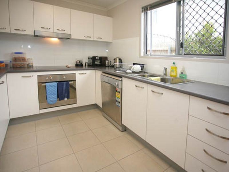 13 Sinclair Street, Moorooka QLD 4105