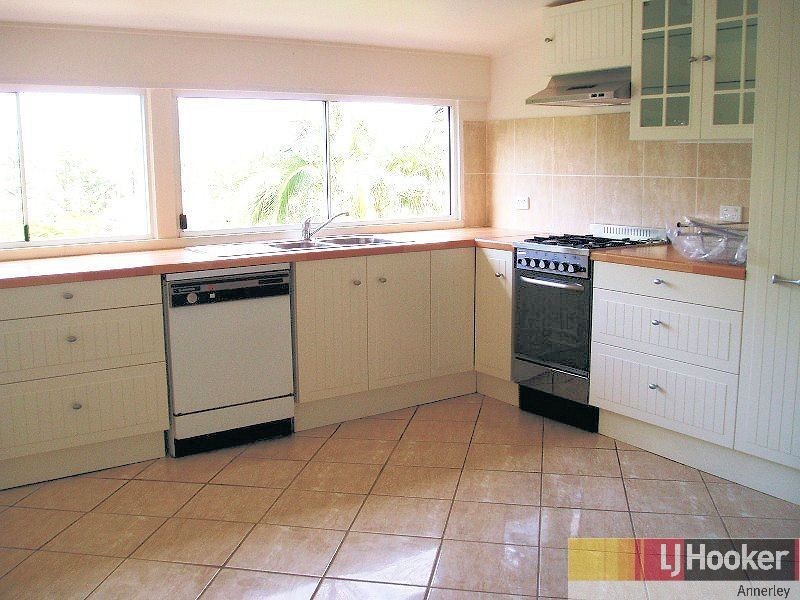 157 Dornoch Terrace, Highgate Hill QLD 4101