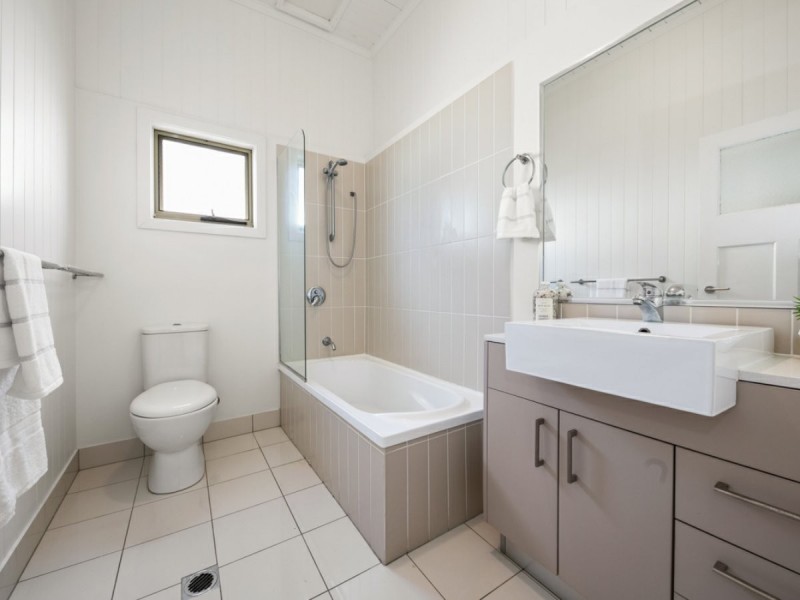 1/57 Vallely Street, Annerley QLD 4103