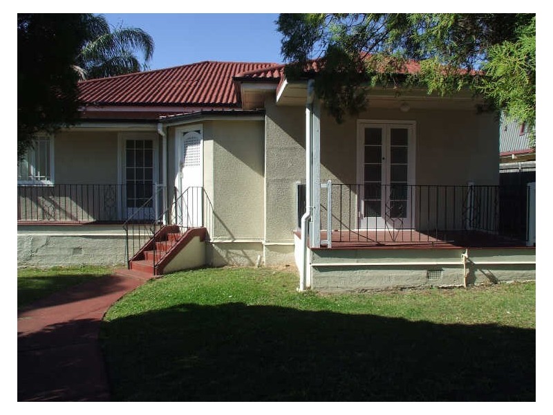18 Beaudesert Road, Moorooka QLD 4105