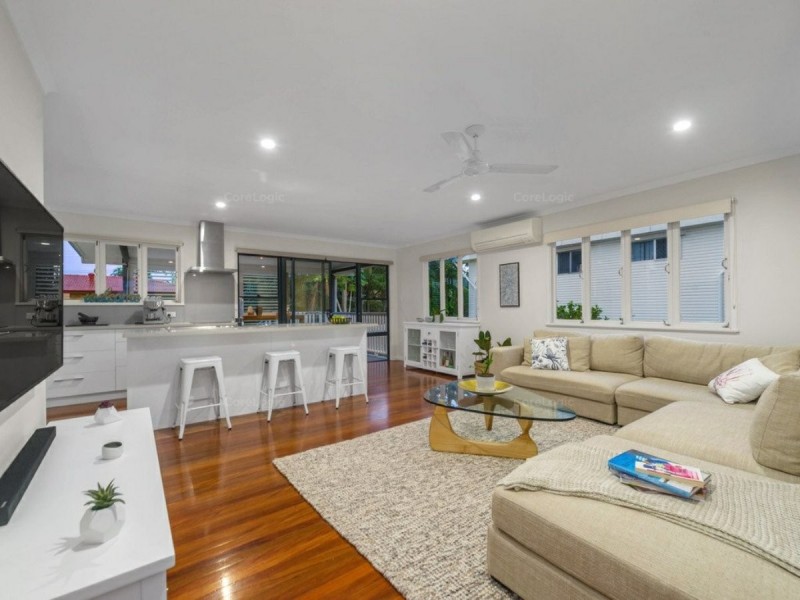 12 Balswidden Street, Albany Creek QLD 4035