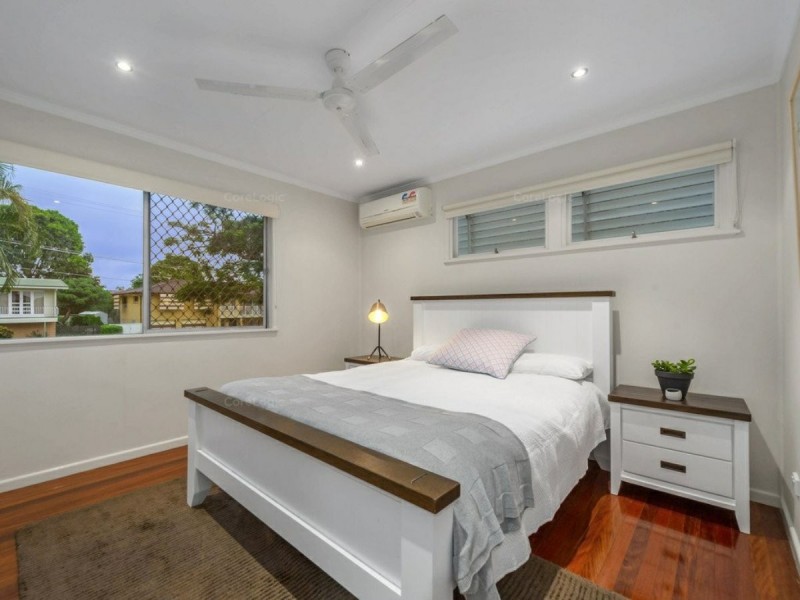 12 Balswidden Street, Albany Creek QLD 4035