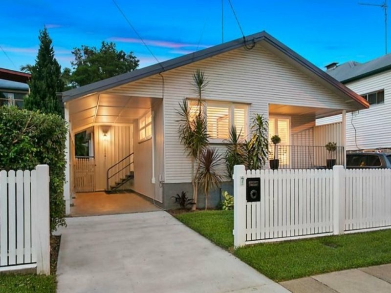 7 Orchard Street, Toowong QLD 4066
