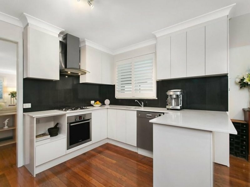 7 Orchard Street, Toowong QLD 4066
