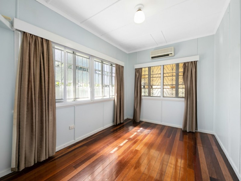 25 Ormuz Road, Yeronga QLD 4104