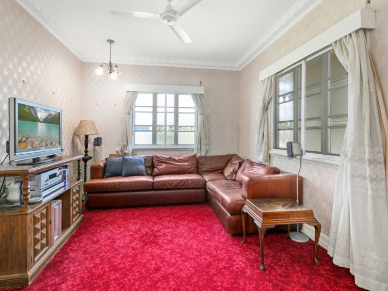 25 Ormuz Road, Yeronga QLD 4104