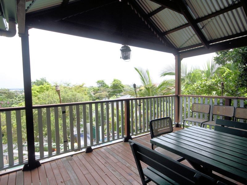 4 Dunstan Street, Moorooka QLD 4105