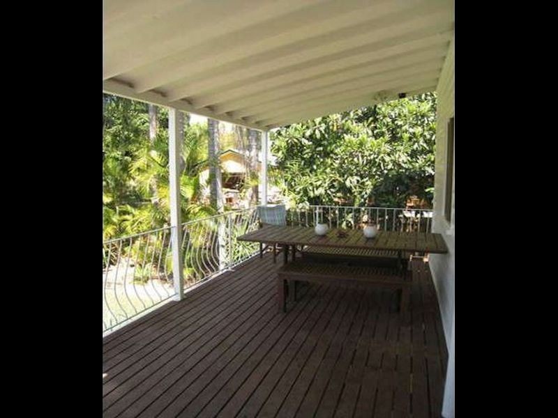 10 Wingfield Street, Annerley QLD 4103