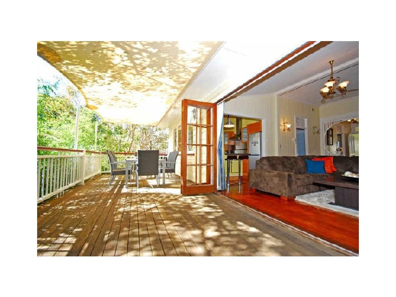 23 Kintore Street, Annerley QLD 4103