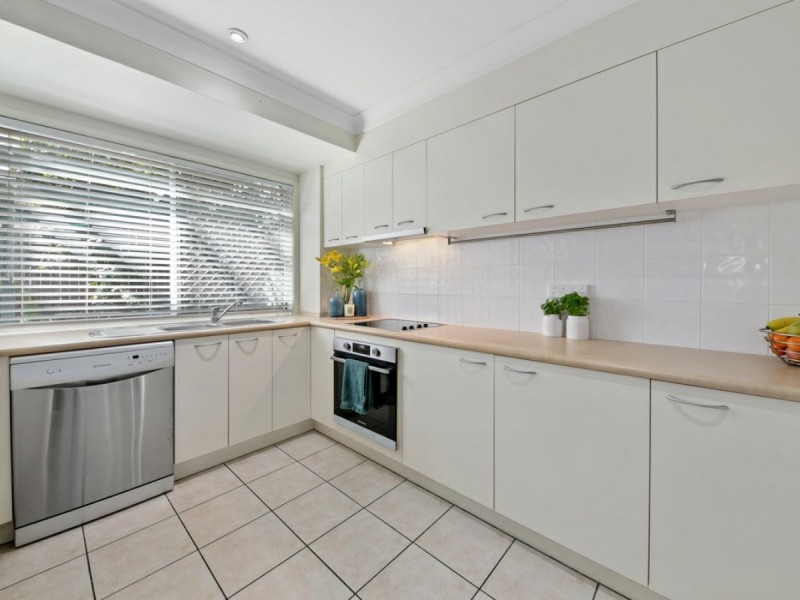 1/12 Wilkie Street, Yeerongpilly QLD 4105