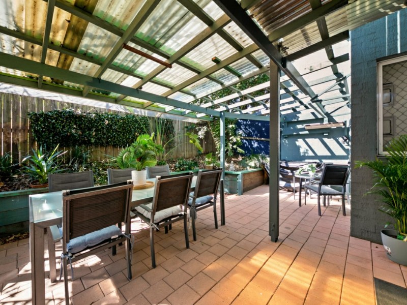 1/12 Wilkie Street, Yeerongpilly QLD 4105