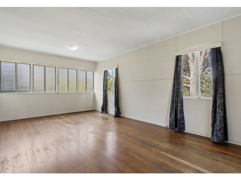 547 Cavendish Road, Coorparoo QLD 4151