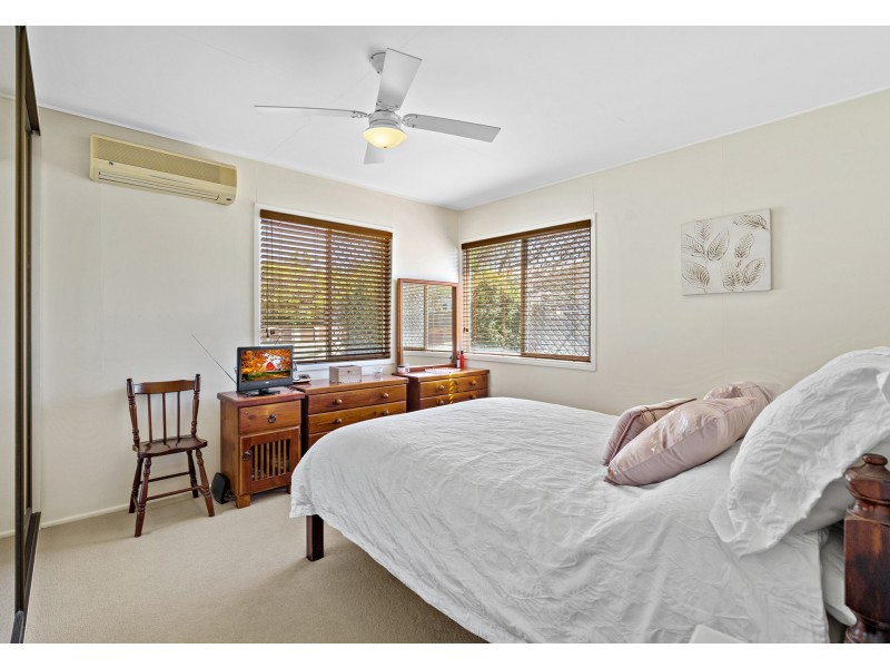 36 Joachim Street, Holland Park West QLD 4121