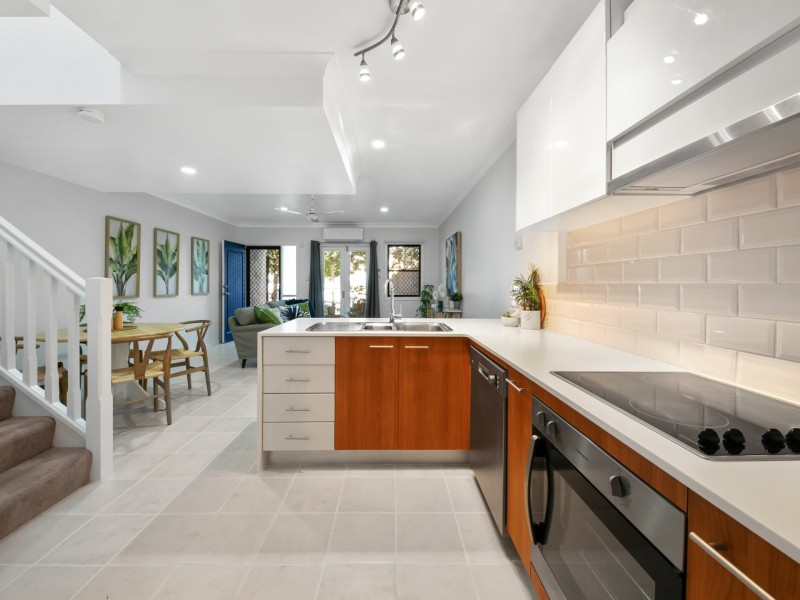 2/34 Querrin Street, Yeronga QLD 4104