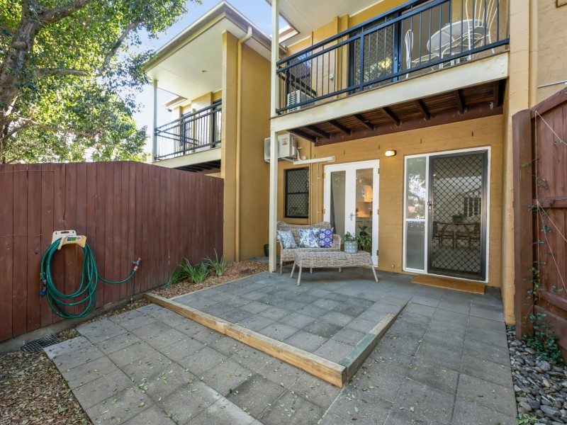 2/34 Querrin Street, Yeronga QLD 4104