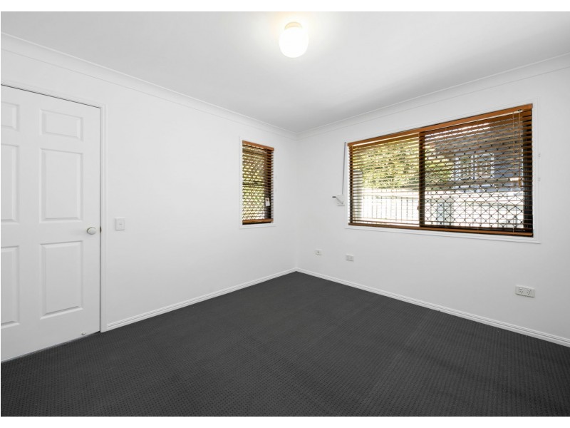 49 Bledisloe Street, Fairfield QLD 4103