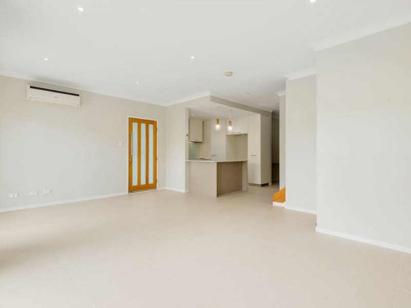 2/23 Eversley Terrace, Yeronga QLD 4104