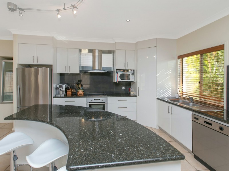 11 Riverview Place, Yeronga QLD 4104