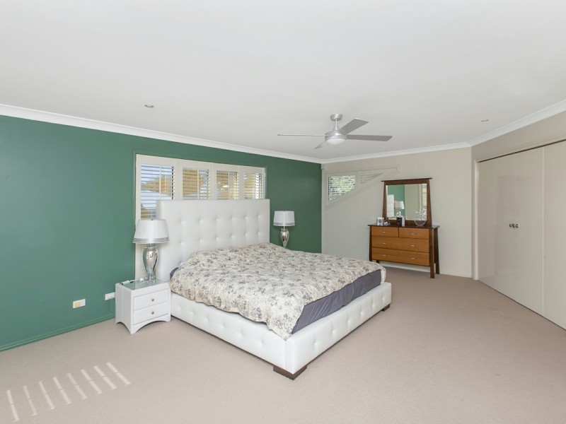 11 Riverview Place, Yeronga QLD 4104