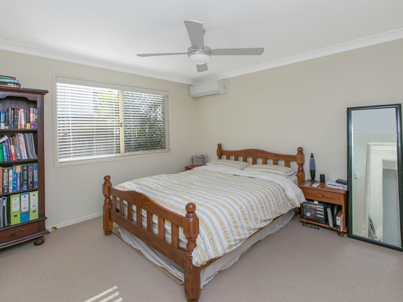 11 Riverview Place, Yeronga QLD 4104