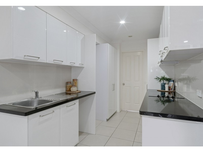 2/1 Victoria Street, Fairfield QLD 4103