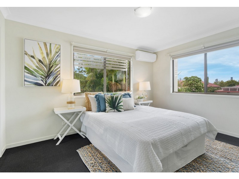 9/11 Norman Street, Annerley QLD 4103