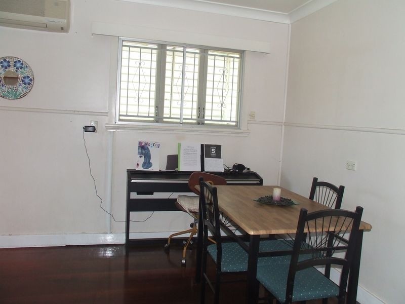 6 Vista Avenue, Tarragindi QLD 4121