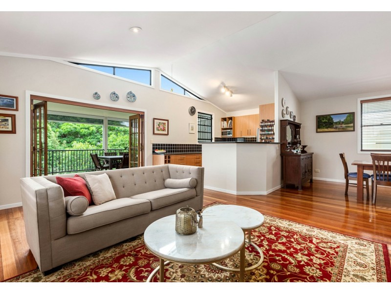 31 Orlando Road, Yeronga QLD 4104