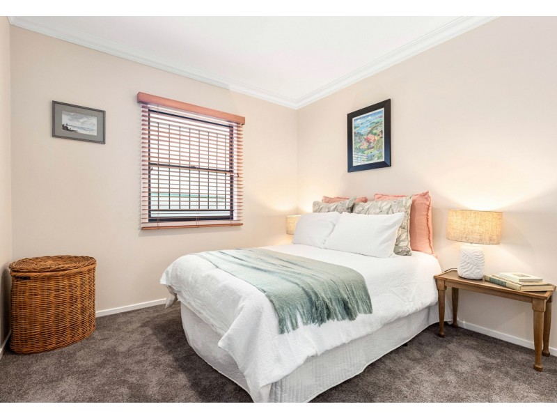 31 Orlando Road, Yeronga QLD 4104