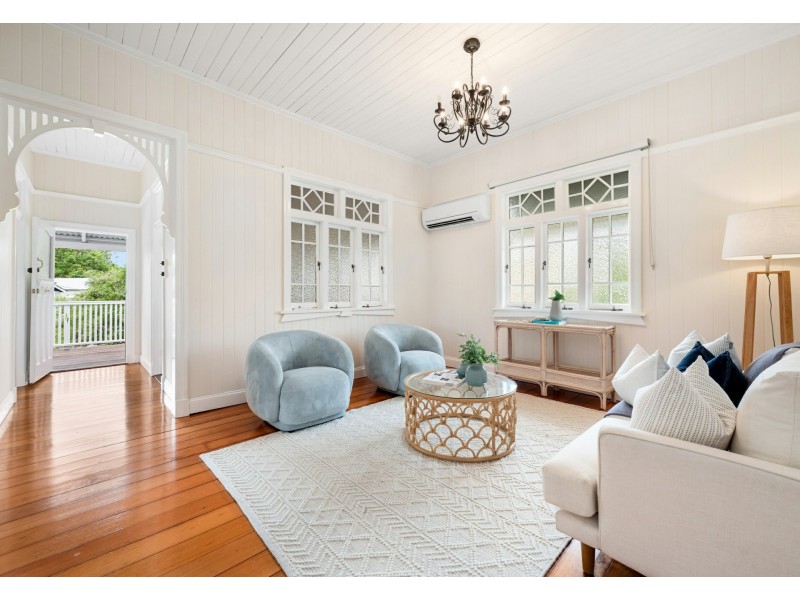 162 Venner Road, Fairfield QLD 4103