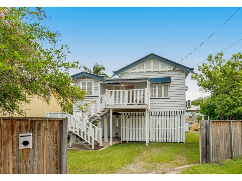 162 Venner Road, Fairfield QLD 4103