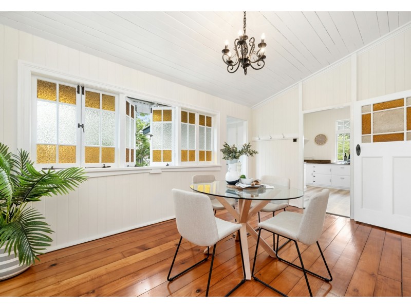 162 Venner Road, Fairfield QLD 4103