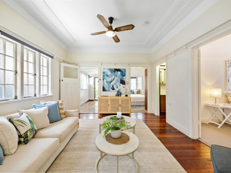 105 Earl Street, Greenslopes QLD 4120