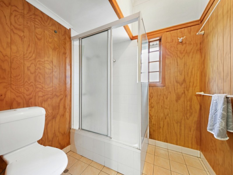 105 Earl Street, Greenslopes QLD 4120