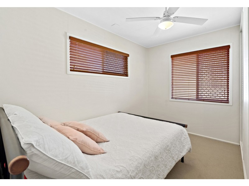 36 Joachim Street, Holland Park West QLD 4121