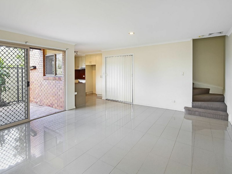 1/60 Bower Street, Annerley QLD 4103