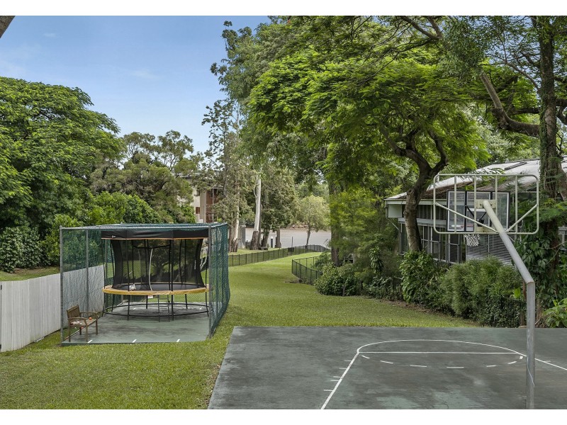 128 Kadumba Street, Yeronga QLD 4104